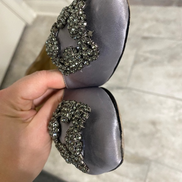 Manolo Blahnik Hangisi Flats – Grey Satin Jewel Buckle 38 8 - Picture 5 of 6